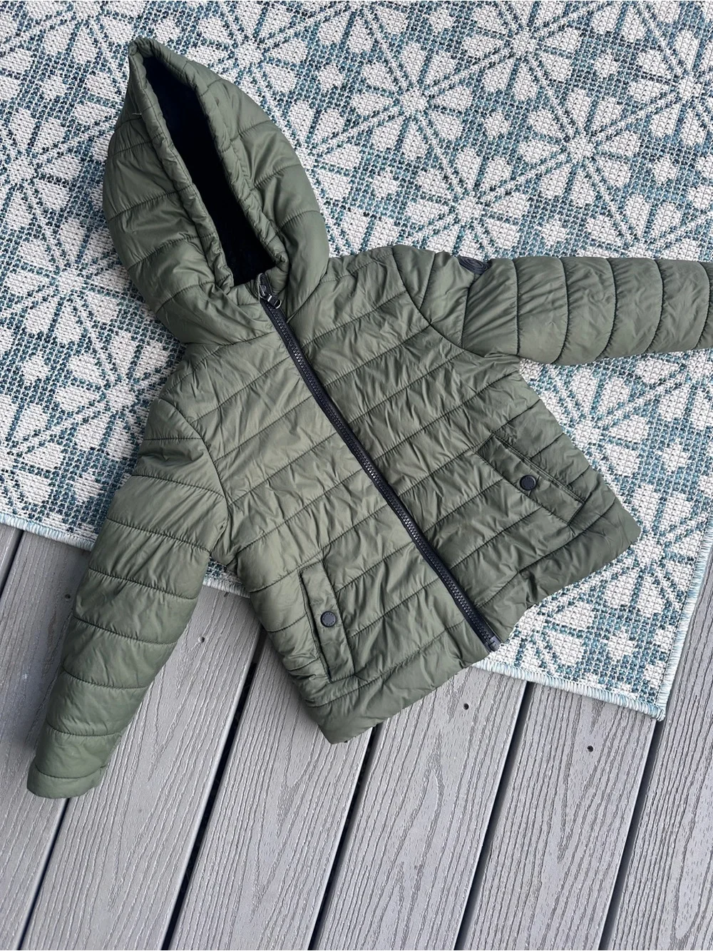 Michael Kors Kids size 4 Hooded Puffer Jacket in Olive